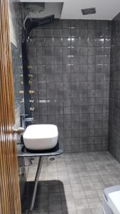 Vannituba majutusasutuses Shashwat Resort