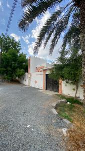 Φωτογραφία από το άλμπουμ του بيت الكرامة σε Fulūj Sayghah