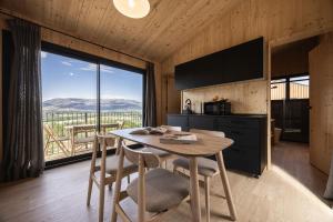 Kuchyň nebo kuchyňský kout v ubytování Basecamps Cerdanya