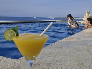 Nápoje v ubytování The Edge Lembongan