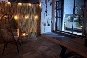 Χώρος καθιστικού στο Retreat on 3rd - Pets Welcome - Coffee Bar +40 φωτογραφίες