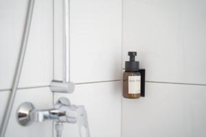 Eco Overnight Inn - Self Check-in的一间浴室