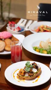 Φαγητό σε αυτό το ξενοδοχείο ή κάπου εκεί κοντά