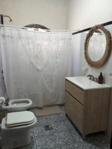 Kamar mandi di Casona Inkill Huasi II