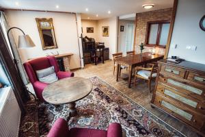 Istumisnurk majutusasutuses Šumava Inn