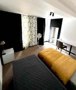 Postel nebo postele na pokoji v ubytování Chambres4you + 35 fotografií