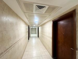 Foto Dubais asuva majutusasutuse Atelier Partition Room in Tecom Near Internet City Metro galeriist