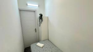 Foto Dubais asuva majutusasutuse Atelier Partition Room in Tecom Near Internet City Metro galeriist