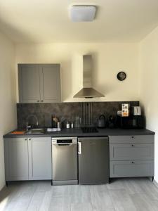 Kuchyň nebo kuchyňský kout v ubytování Apartmán 1 Jägerhaus