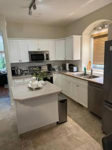 Billede fra billedgalleriet på Spacious 3bedrm for family or business travellers i Red Deer