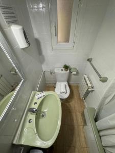 Koupelna v ubytování Hostal Real