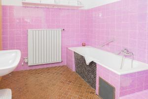 A bathroom at Haus Capella