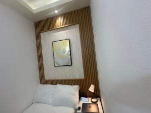 Quiet Partition Room in Tecom Barsha Heights客房内的一张或多张床位