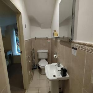 Photo de la galerie de l'établissement THE AMBLESIDE APARTMENTS - Self catering with private kitchen - Best for Location, à Ambleside