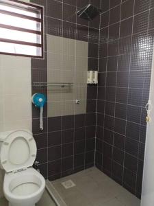 Ένα μπάνιο στο 优雅聚民宿Home Stay +18 φωτογραφίες
