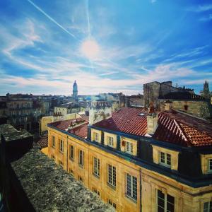 Fotografie z fotogalerie ubytování T2 vue panoramique hyper centre v destinaci Bordeaux