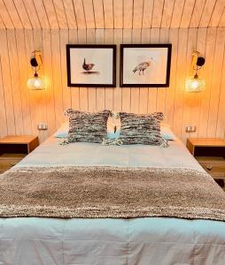 Postel nebo postele na pokoji v ubytování AncudLodge