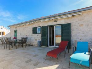 Un balcon sau o terasă la Apartment Perina - Comfort Two Bedroom Apartment with Terrace and Sea View