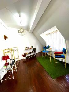 Fotografie z fotogalerie ubytování Mountain facing room in crystal dome v destinaci Rānīpauwa