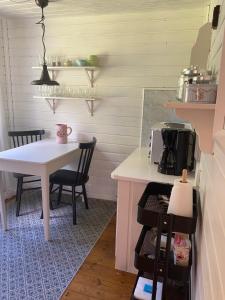 Ett kök eller pentry på Ljungaviken