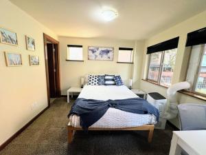 Fotografie z fotogalerie ubytování Townhouse West Seattle Abode! v destinaci Seattle