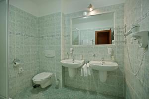 Koupelna v ubytování Hotel Westend