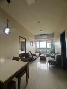 Posezení v ubytování Exec 1br for 6 person One Manchester Place with pool , P 350 beach pass PP + 30 fotografií