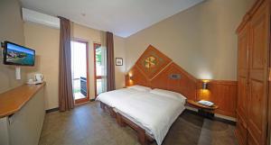 Μια τηλεόραση ή/και κέντρο ψυχαγωγίας στο Smeraldo apartments