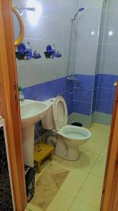 Koupelna v ubytování شقة بموقع جد مناسب فاس