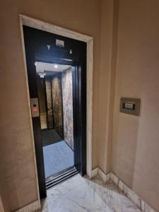 Postel nebo postele na pokoji v ubytování SAMI Rooms Due - Teatro a 400 mt - Ortigia a 1500 mt -