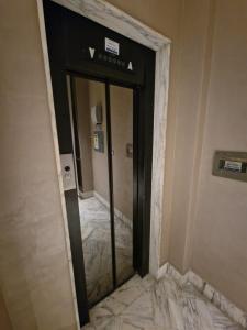 Postel nebo postele na pokoji v ubytování SAMI Rooms Due - Teatro a 400 mt - Ortigia a 1500 mt -