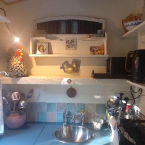 Cucina o angolo cottura di Beautiful Tiny House