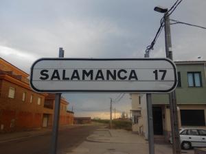 a street sign that reads salamanca on a street at Casa Spa El Capricho de Miguel in Babilafuente