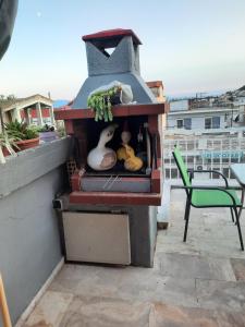 Balkón nebo terasa v ubytování Skyloft Nea Karvali