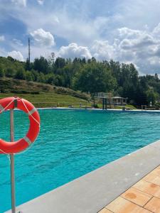 Bazén v ubytování Ferienwohnung für Zwei nebo v jeho okolí