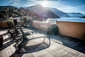 The swimming pool at or close to Hotel Du Lac & SPA