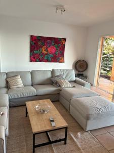 Istumisnurk majutusasutuses Modern villa 5 double bedrooms, new AC, private pool and stunning view 800 m from beach