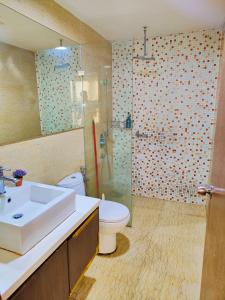 Koupelna v ubytování Casablanca Skypool Hostel