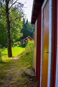Byggnaden som semesterhuset ligger i