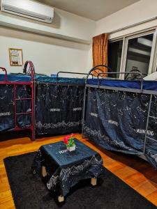 Posezení v ubytování Casablanca Skypool Hostel