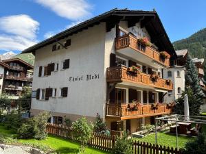 Nespecifikovaný výhled na hory nebo výhled na hory při pohledu z apartmánu