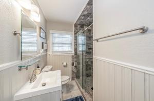 Bagno di KING BED, Close To DTWN, 7th Street, & All Hospitals
