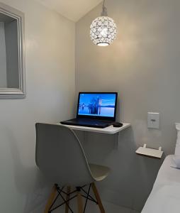 Télévision ou salle de divertissement dans l'établissement Studio lindo nas Rua das Pedras 26 autres photos