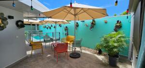 Tiare Pool Lodge的阳台或露台