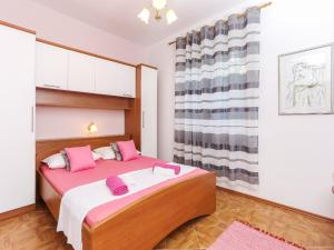 Fotografie z fotogalerie ubytování Villa Lina - Five Bedroom Villa with Terrace and Sea View v destinaci Brsečine