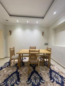 Posezení v ubytování شقه جميله ومريحه قريبه من الجامعه الامريكيه + 14 fotografií