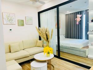 Ένα ή περισσότερα κρεβάτια σε δωμάτιο στο Ben's Homestay Ecopark - Haven Park H2 +11 φωτογραφίες