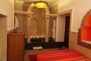 Postel nebo postele na pokoji v ubytování Samira Riads & Spa + 37 fotografií