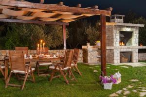 Vonkajšia záhrada v ubytovaní Luxury Villa Luminosa