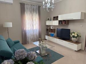 A seating area at Prima Perla